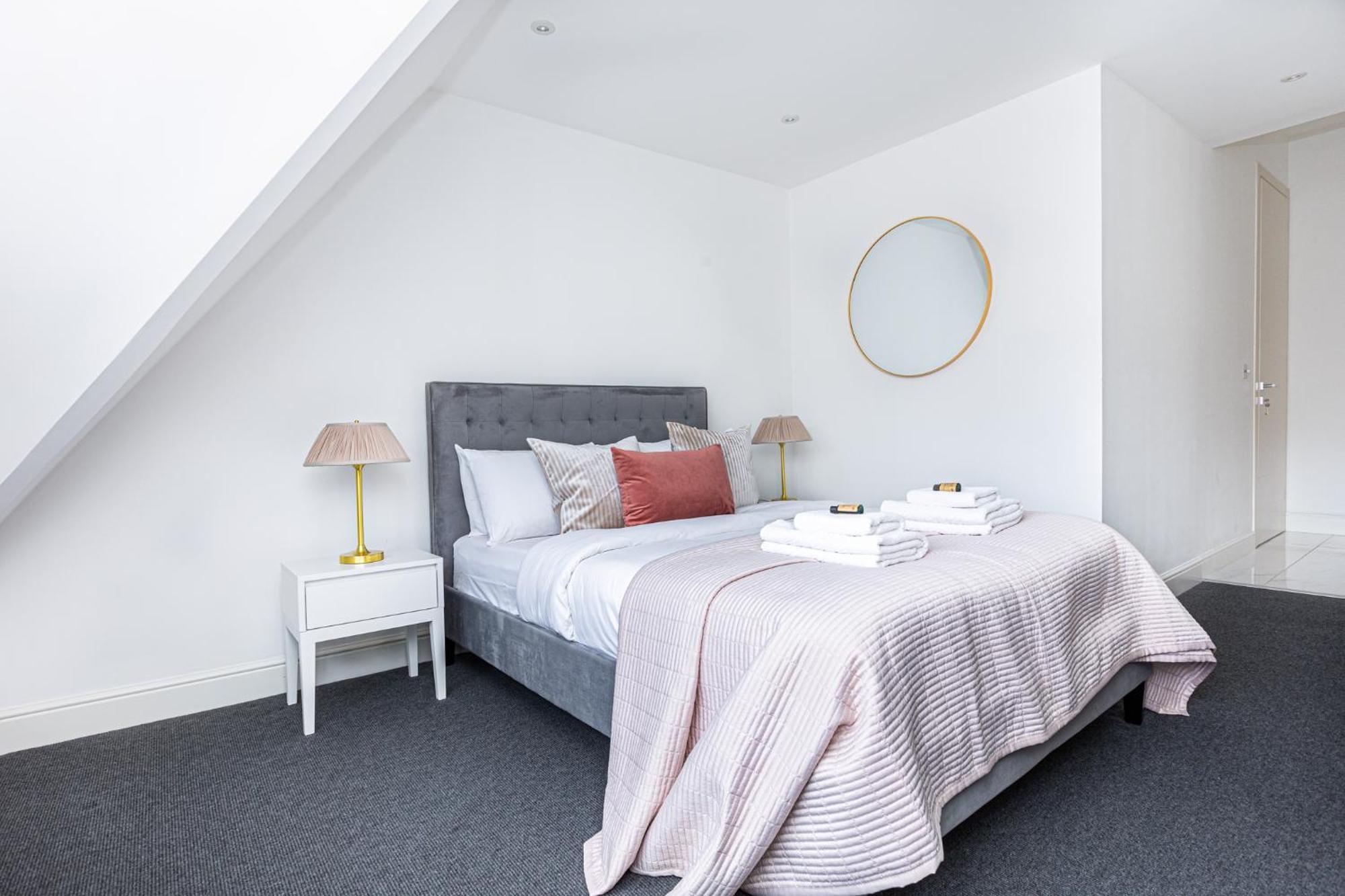 Luxury Harley Street Apartments 런던 외부 사진